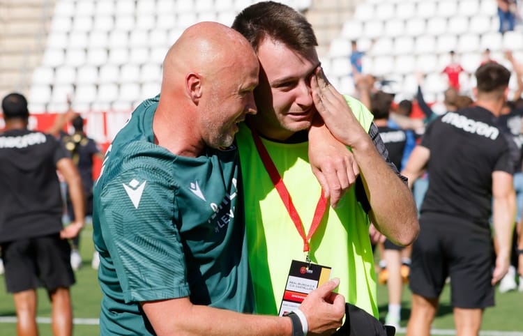 El ascenso, Parte 1: Una foto vale más que mil palabras