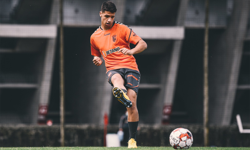 Castellón announce Miguel Falé loan signing