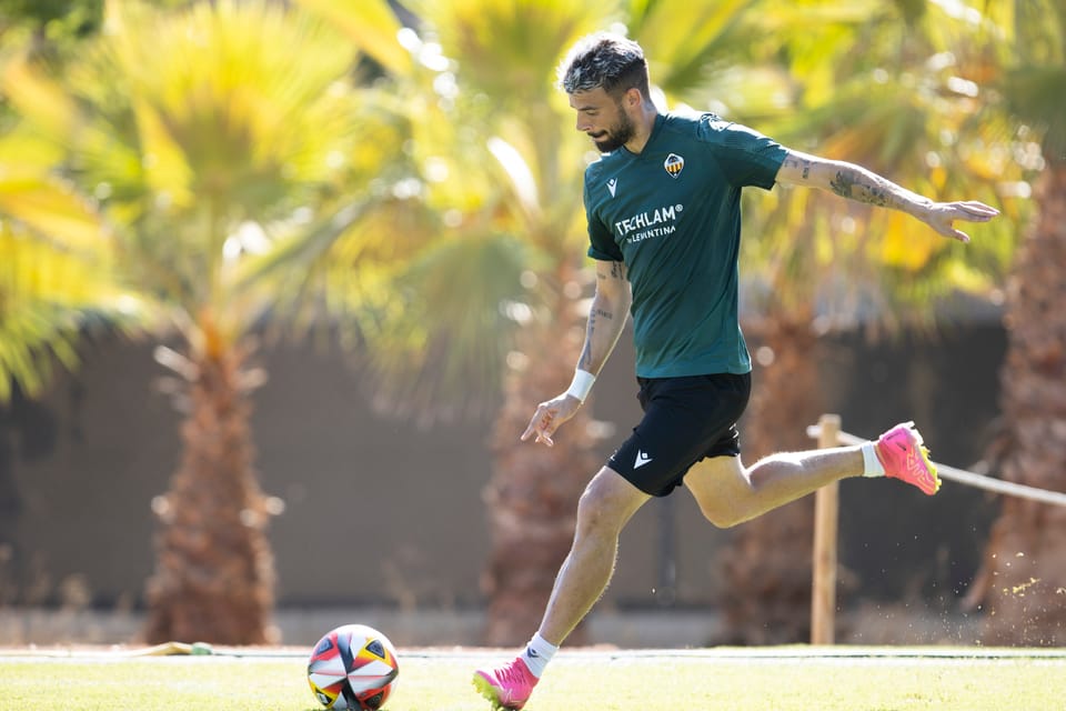 El Castellón se enfrenta al Málaga en la apertura de la Primera RFEF