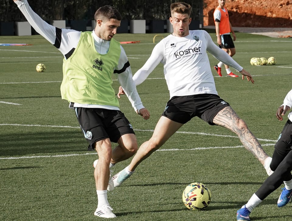 Castellón's search for control